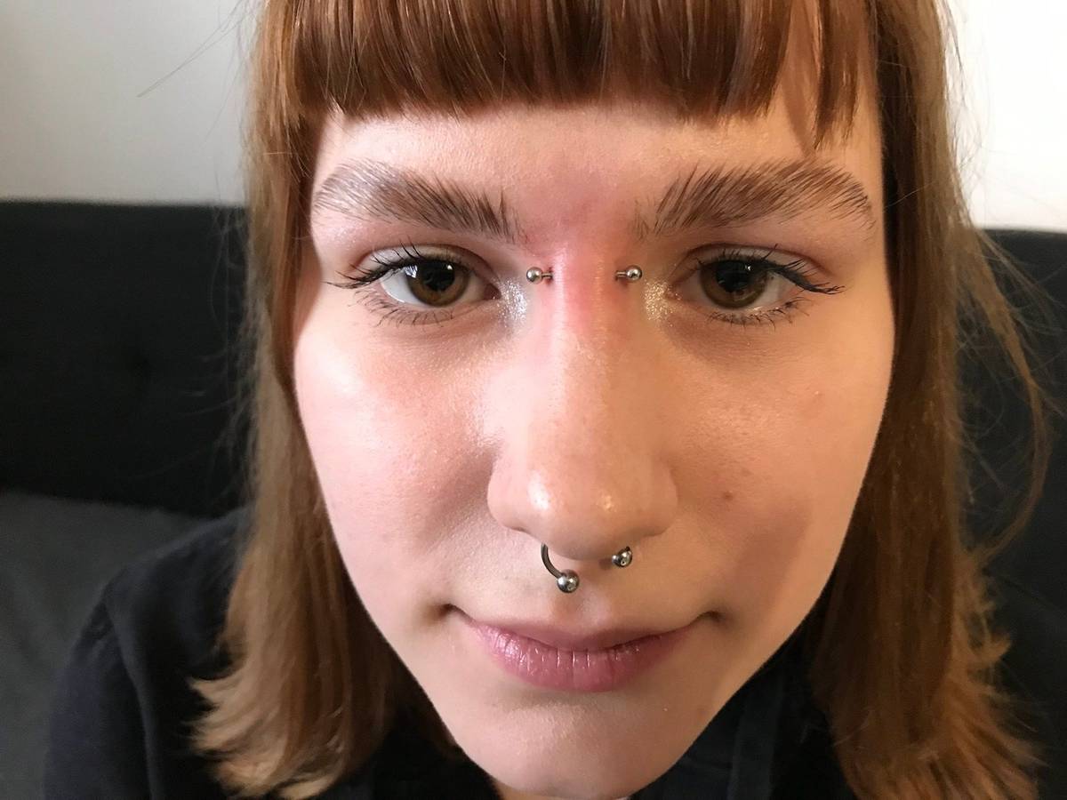 Piercing pupka, čerstvý prepich
