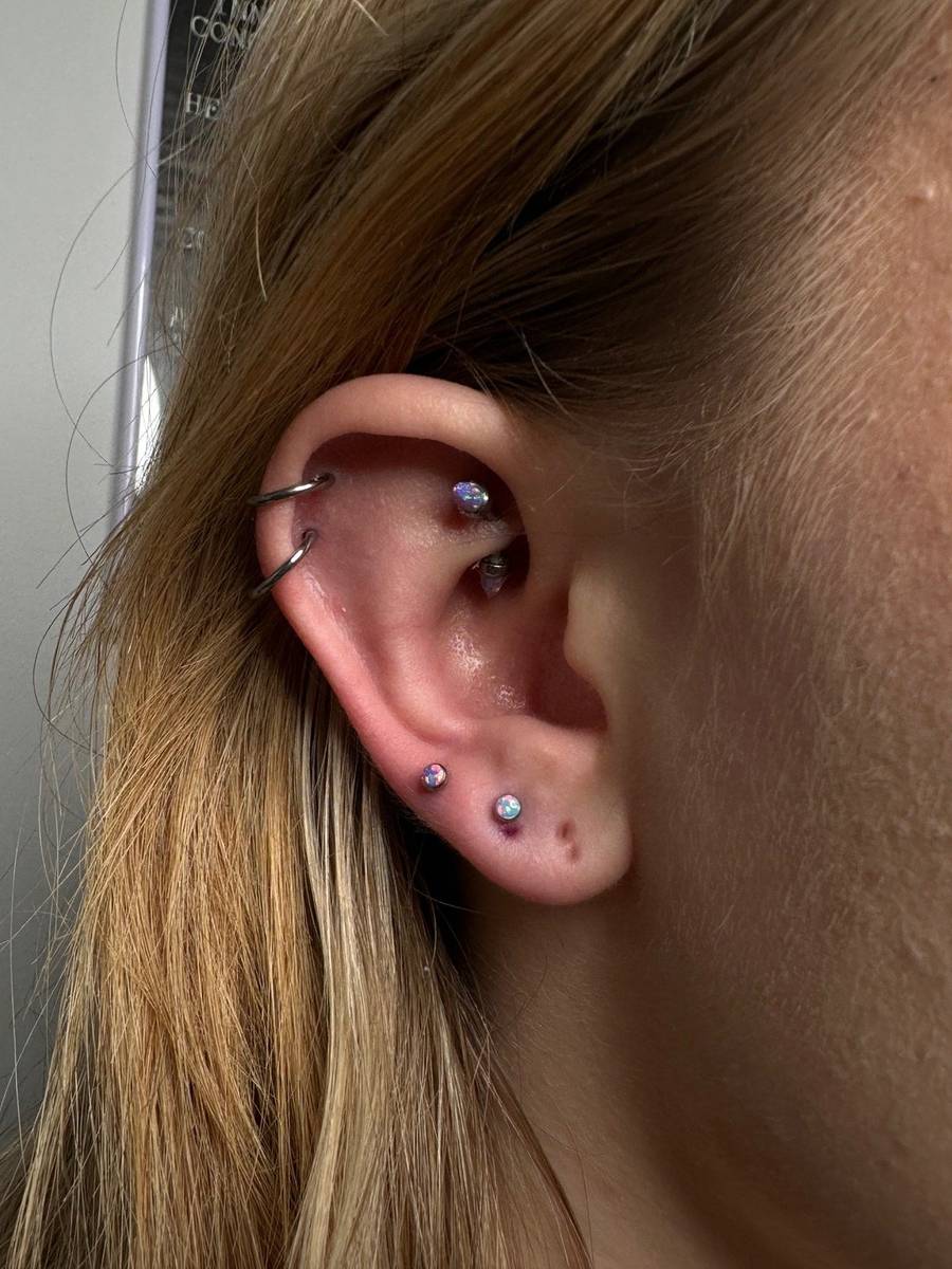 Industriál piercing, piercingové štúdio Poprad