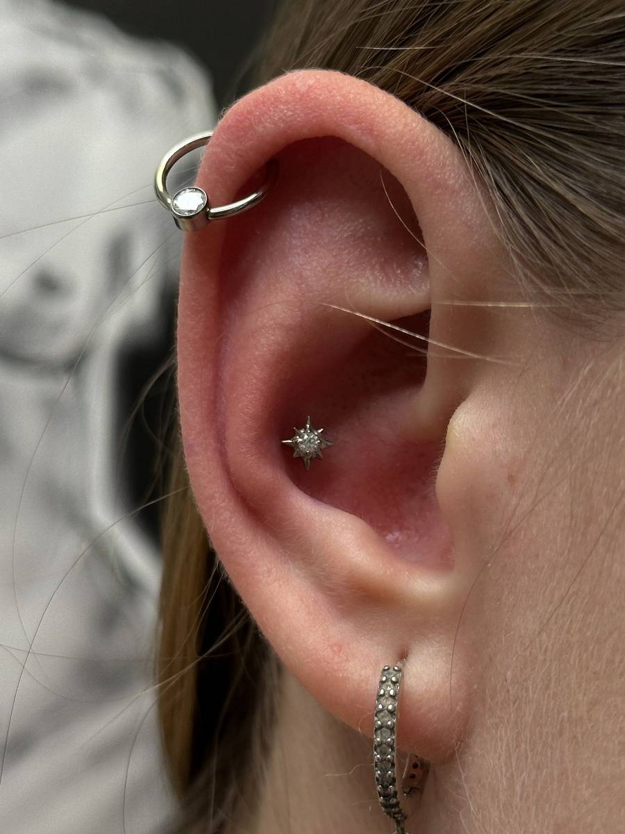 Helix a conch piercing, Poprad