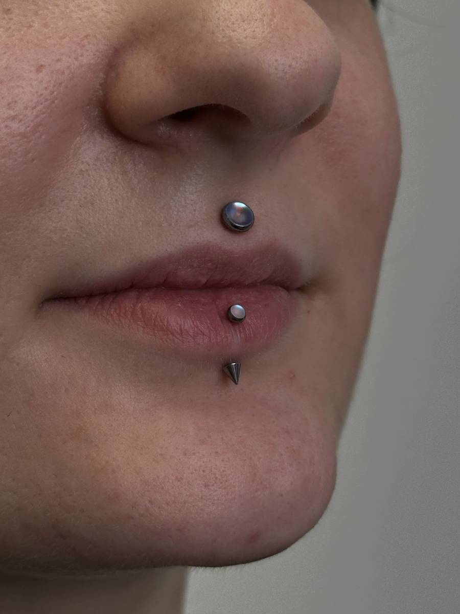 Medusa a vertical labret, piercing Poprad