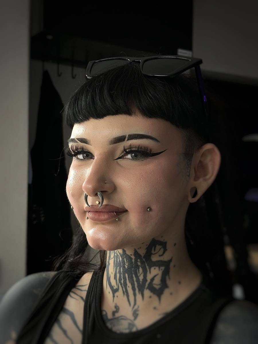 Septum, cheek piercingy a styling šperkov, Poprad